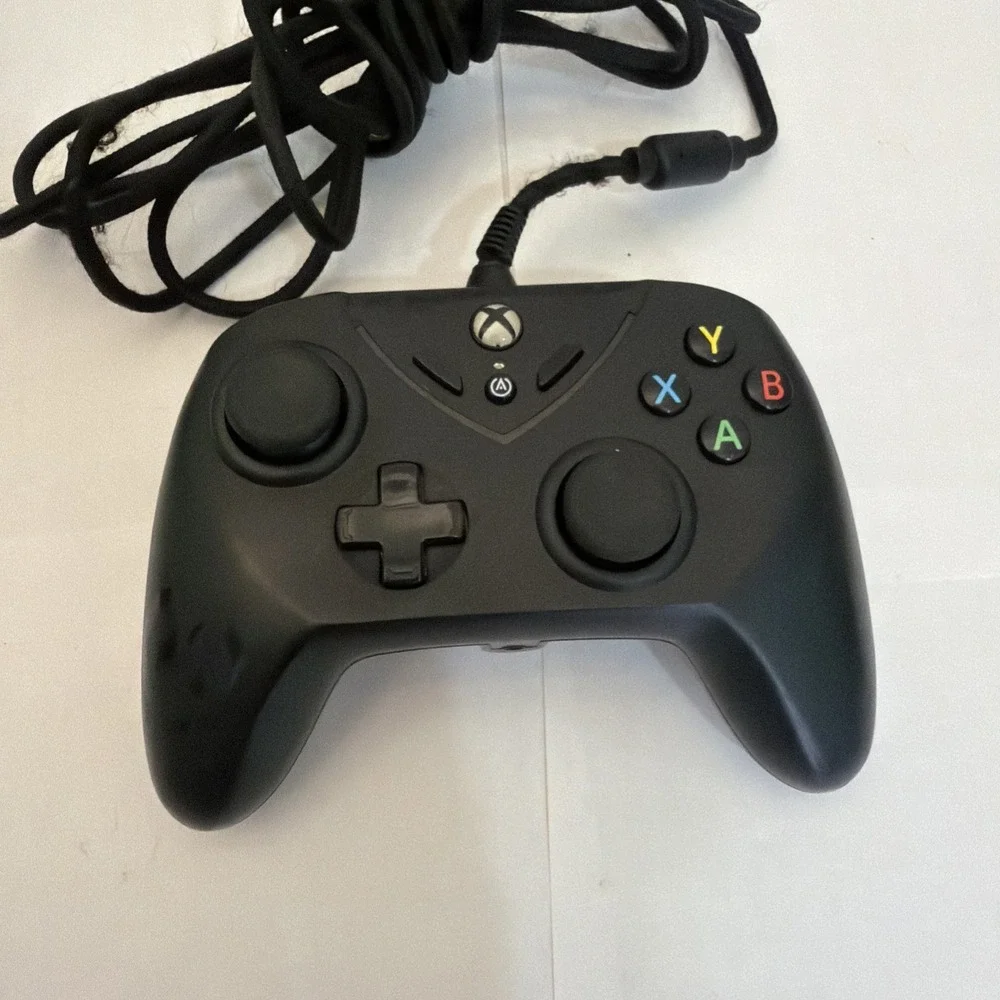 Lot (2) OG Xbox Wired Controllers Mad Catz Microcon & PowerA Fusion Pro